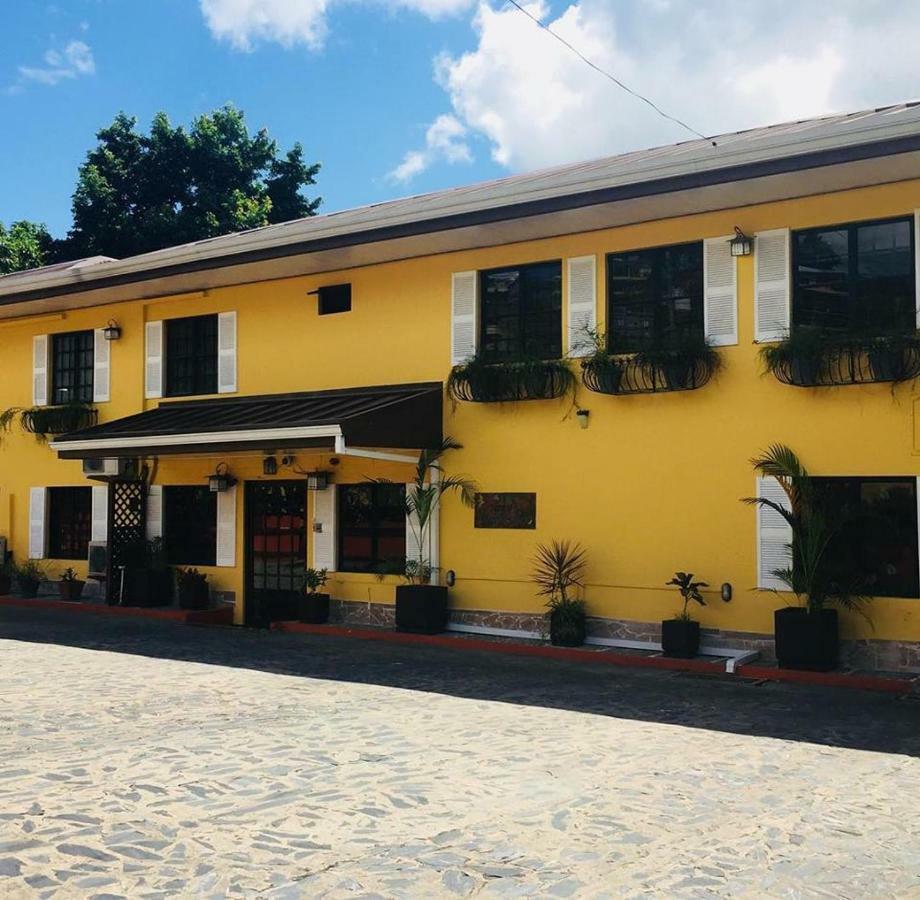 Coblentz Inn Boutique Hotel Belmont Exterior foto